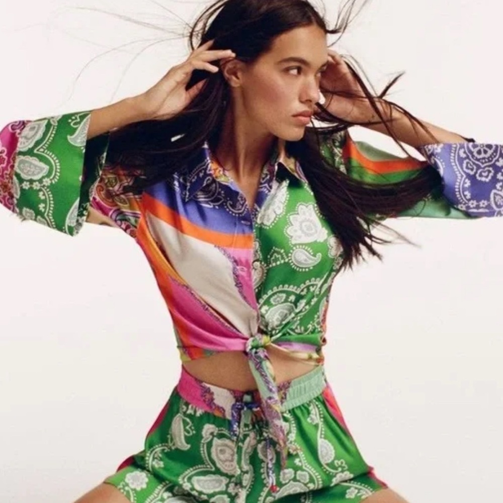 Zara Tied Patchwork shirt with a multi-color paisley print size xs
